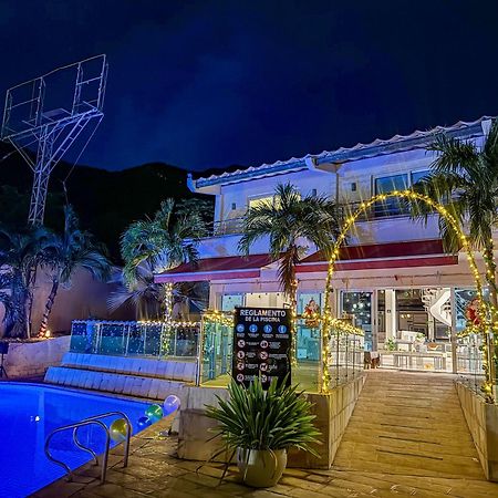Hotel Kaamu Таганга Екстериор снимка