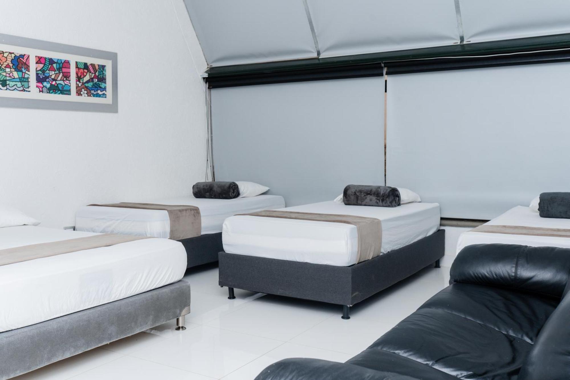 Hotel Kaamu Таганга Екстериор снимка