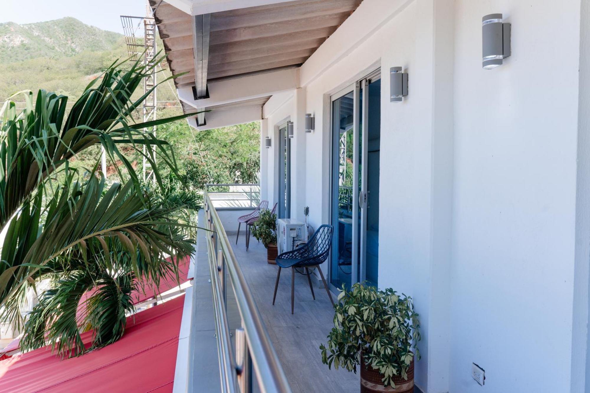 Hotel Kaamu Таганга Екстериор снимка