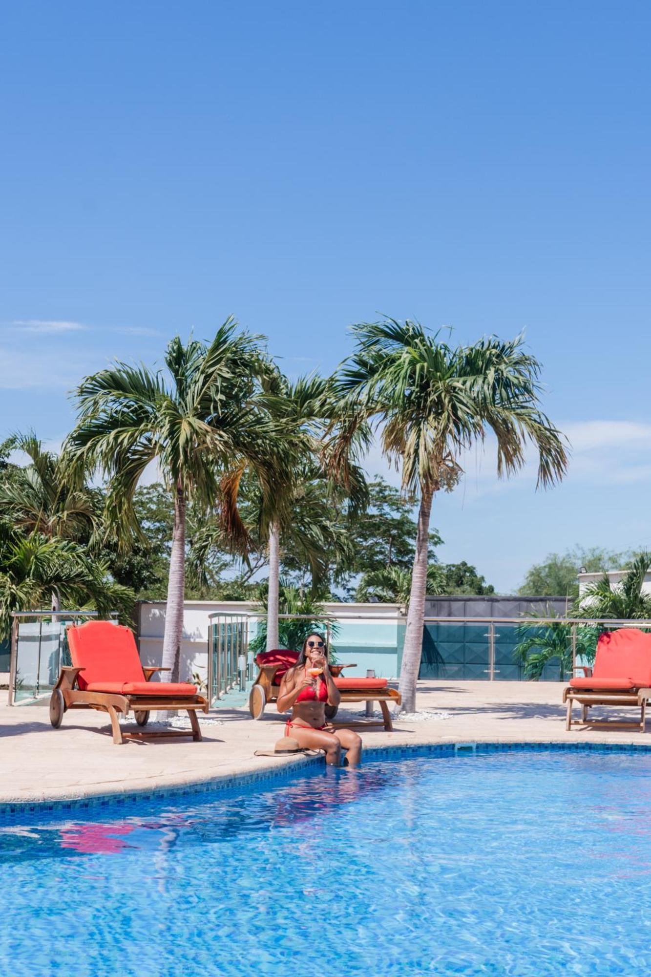 Hotel Kaamu Таганга Екстериор снимка